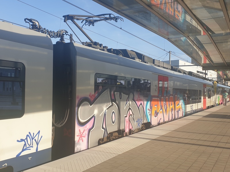 Grafitti op de Belgische treinen lijkt veel voorkomend.